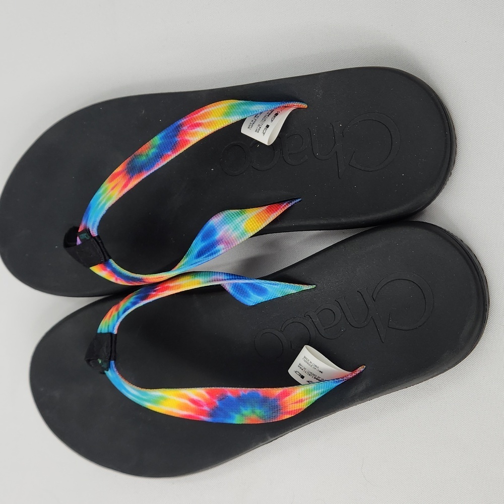 Chaco Men’s Chillos Dark Tie Dye Flip Flops